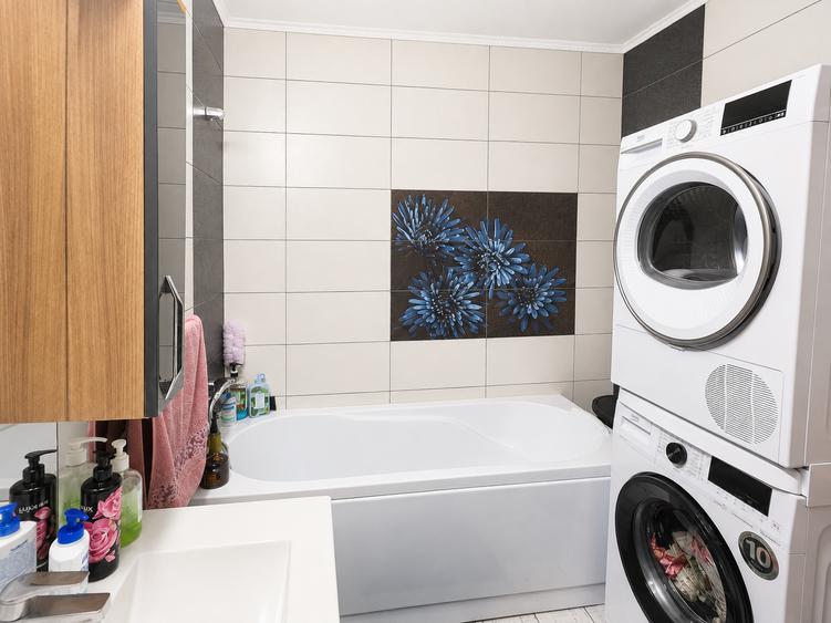 Apartament la vilă, Tineretului