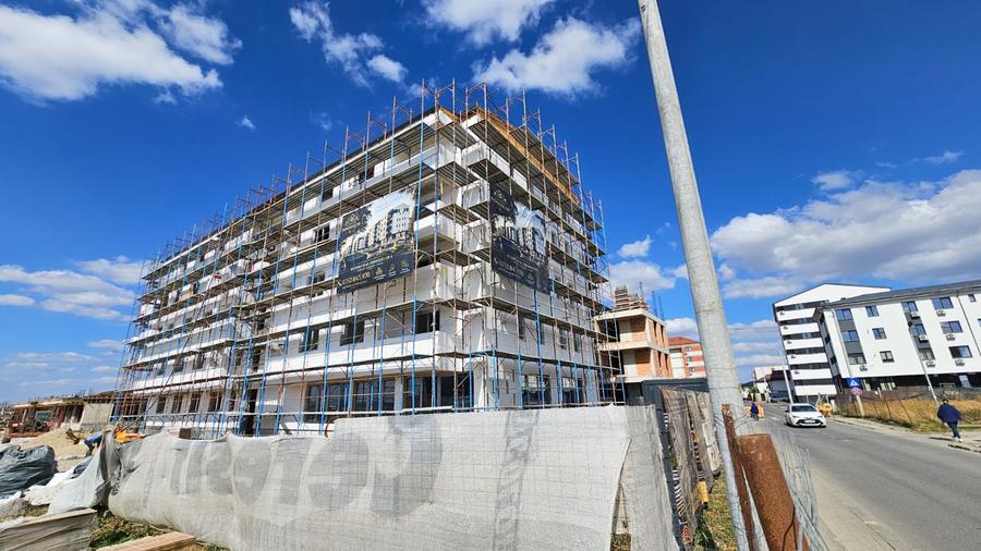 Apartament de vanzare 3 camere decomandat , 2 bai si loc de parcare Militari