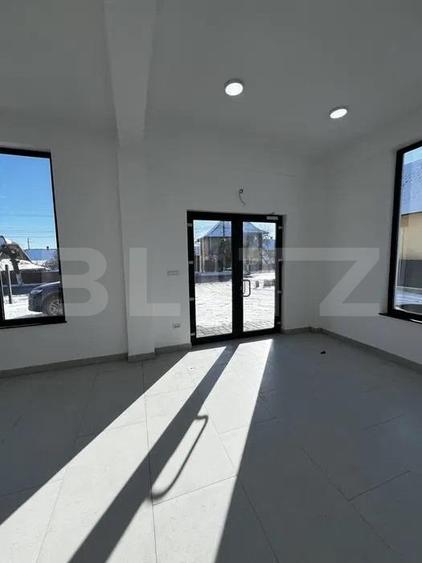 Spatiu comercial 250 mp, zonă centrală, Marginea