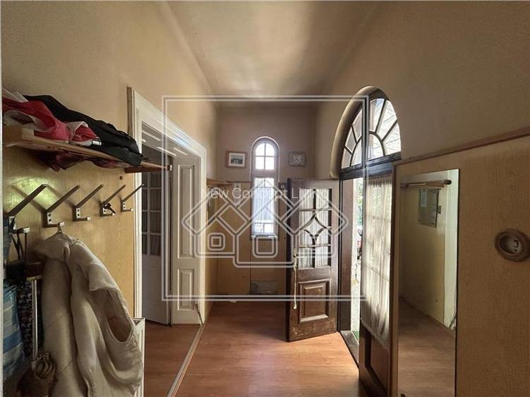 Casa de vanzare in Sibiu - curte comuna - 53 mp utili - Piata Cluj - 3