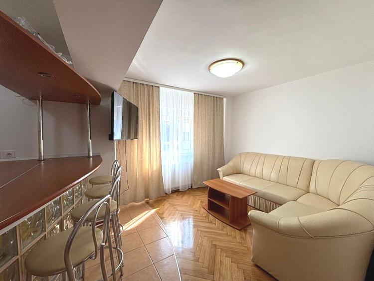 Apartament de îchiriat, 3 camere, etaj 1 - Vasile Aaron, Sibiu