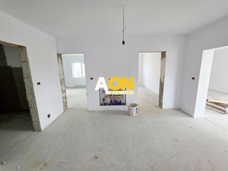 Apartament tip duplex, D+E, 5 camere, la cheie, 450 mp teren, Barabant