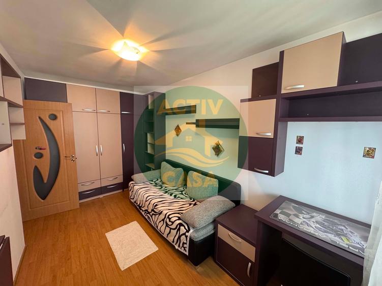 DE VÂNZARE – APARTAMENT CU 3 CAMERE