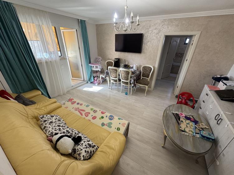 Apartament 2 camere renovat zona Tomis Mall