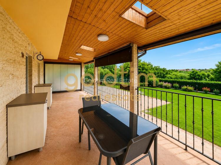 CASA INDIVIDUALA / IESIRE LAC / PRIVELISTE SUPERBA / LUX / ROND OMV - 39