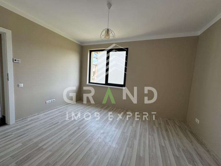 OPORTUNITATE!Casă individuală | 4 camere | 3 băi | Garaj | Terasă | Dezmir