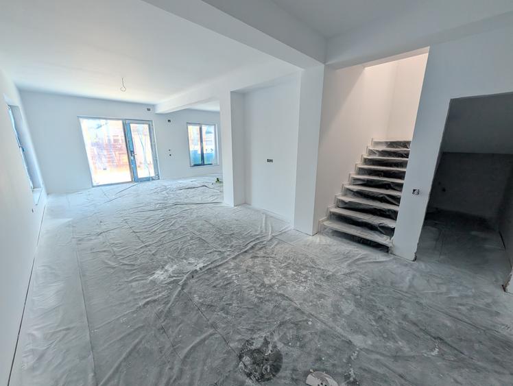 Casa 5 camere 200mp | 0 comision | Tunari Central | 511mp teren
