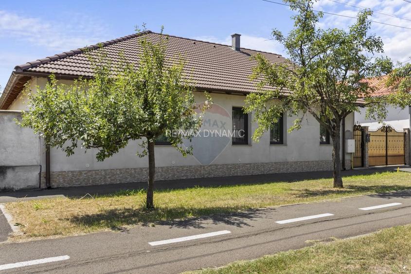 Casă noua 246 mpc cu teren 1363 mp de vânzare Sannicolau Mic, Arad - 20
