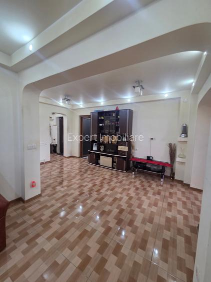 3 camere Obor Cu balcon si terasa Mobilat