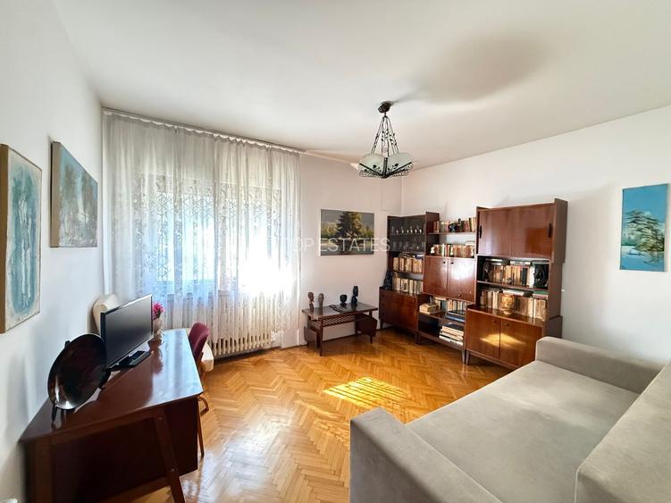 De vanzare 4 camere, curte exclusivă 250 mp, Str. Uruguay - Bucuresti - 4