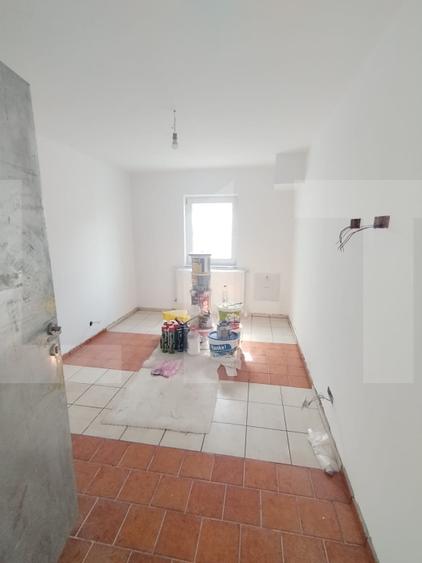 Hală industrială nouă, 300 mp utili + curte betonată – Catamarasti Deal