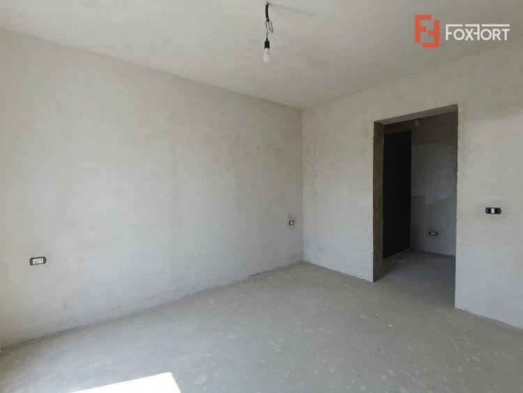 Duplex de vanzare cu 4 camere si teren de 290 mp - Giroc