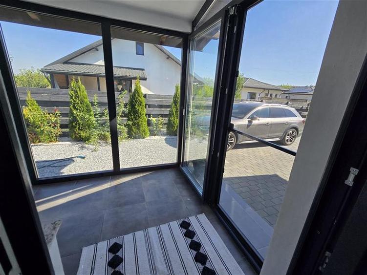 Casa individuala de vanzare, cu 3 camere, in Lunca Cetatuii