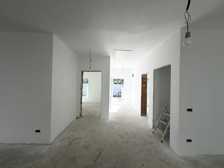 Duplex 3 camere, P+Pod, 80mp utili, 275mp teren in Utvin