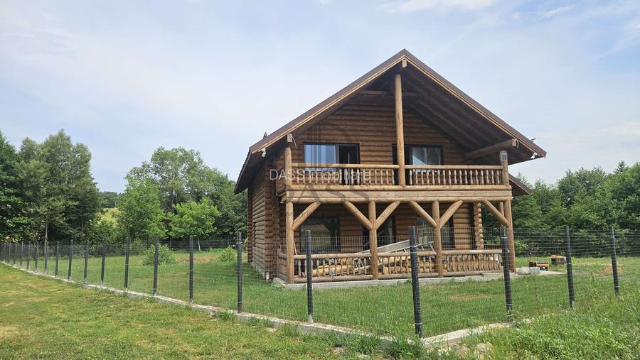 Chalet din busteni cu vedere panoramica spre Muntii Fagaras Tocile - 2