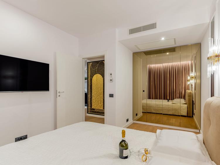 Apartament cu terasă 45mp in One Herăstrău Towers,parcare inclusă