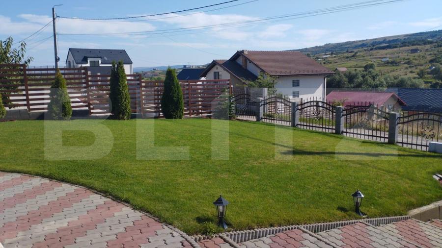 Casa moderna ultrafinisata, la intrare in Chinteni!