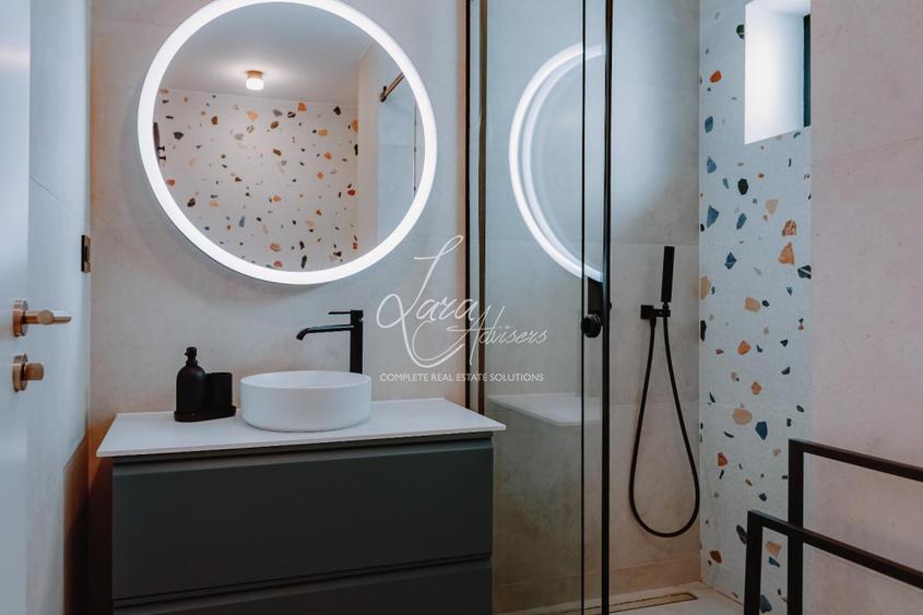 Vila lux complex privat complet mobilata si utilata