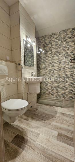 Inchiriez apartament de 3 camere situat central-G-ral Magheru, etaj 1 - 6