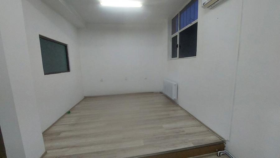 Spatiu comercial - briouri de inchiriat zona Ampoi 3