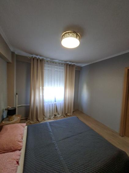 Apartament 3 camere zona Iulius Mall