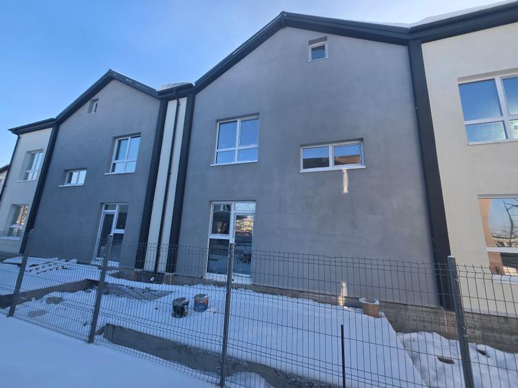 Casa tip duplex ,P+1+M,Popesti Leordeni