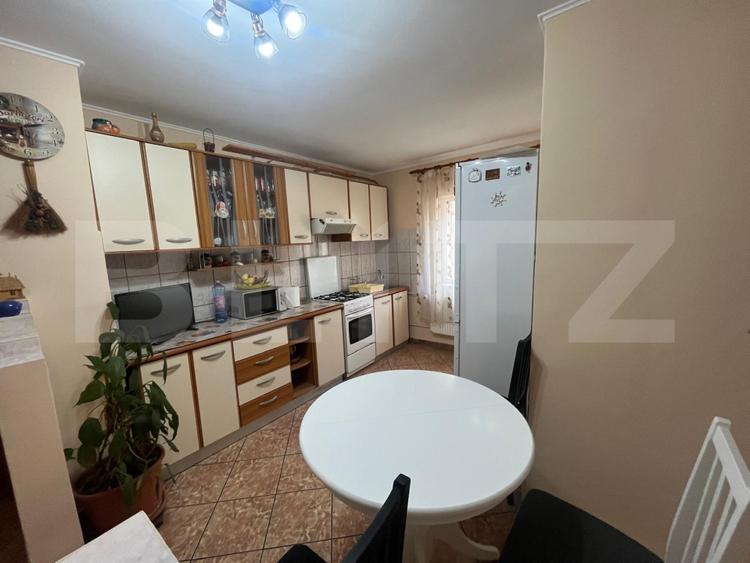 Apartament decomandat, 2 camere, 52 mp, mobilat zona - Rogerius