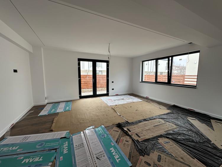 Apartament 2 camere decomandat/curte proprie 34mp/700 metri de Șoseaua Olteniței