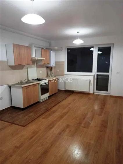 Inchiriem Apartament 2 Camere, Tip Studio, Partial Mobilat, Tractorul - 2