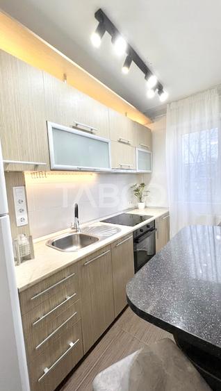Apartament cu 2 camere in Manastur in bloc izolat langa Piata Flora