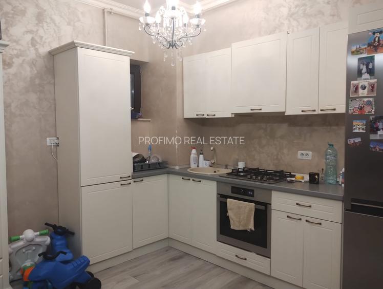 Apartament exclusivist, bulevardul Mamaia, 3 camere transformate in 2, modern