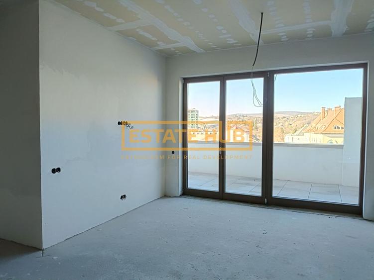 3 camere Clinicilor | terasa 30 mp| vedere spre Parcul Central | Comision 0%