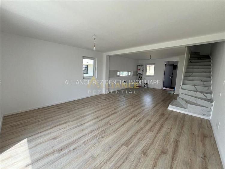 Casa tip duplex - 3 camere - 2 bai - 5