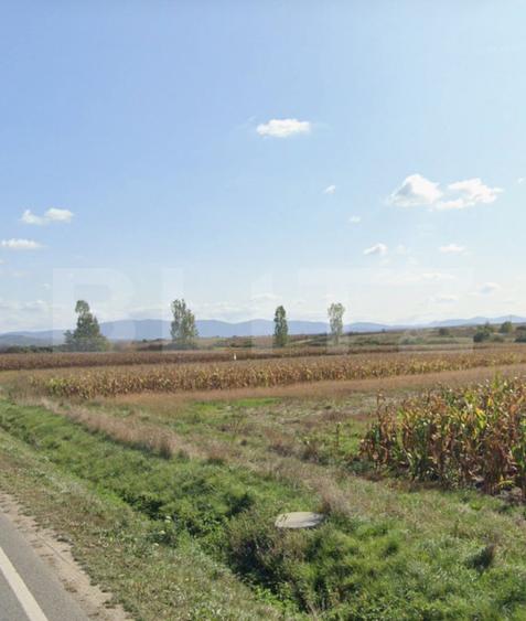 Teren de vanzare la drumul judetean, Pericei, zona Keller.