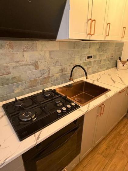 Apartament 3 Camere,Universitate,Metrou,et.5/8,Amenajat,mobilat,complet