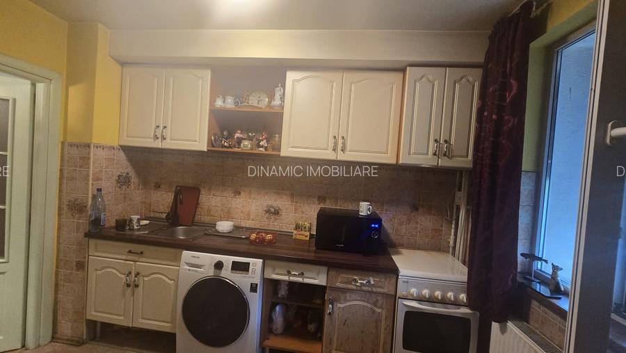 Ozana-Biserica de lemn-3 camere, 1/4, decomandat, 110.000euro - 4