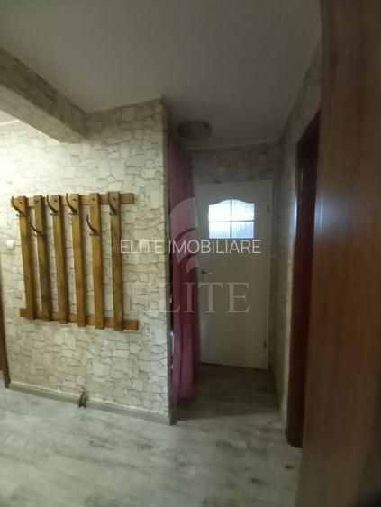 Apartament 3 camere în zona HOTEL Royal - 14