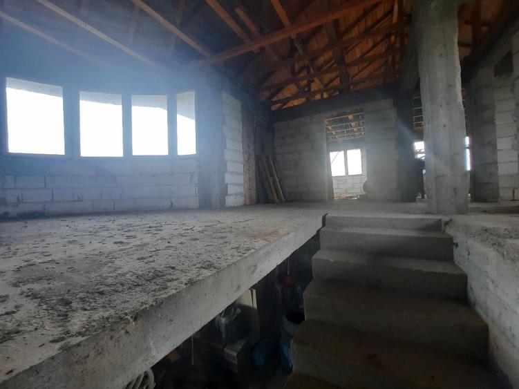 VANZARE CASA DOMNESTI - TEGHES