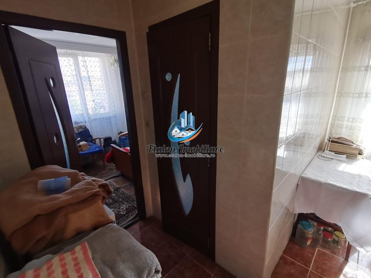 Apartament 3 camere semidecomandat, 1 baie, Darmanesti