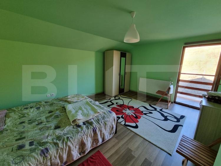 Casa individuala, 195 mp, 6300 mp teren, zona Jucu