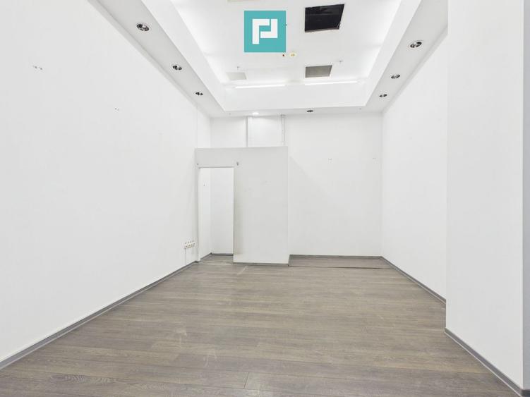 Spațiu comercial/de birouri/showroom în Arad