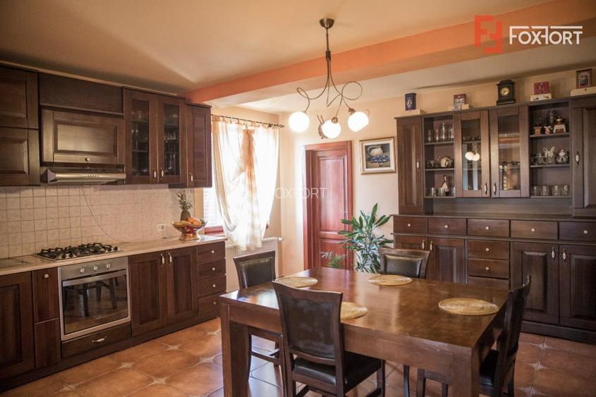 Vila Duplex cu lac si piscina Giarmata Vii  cu 5880 mp de teren - ID V5269 - 14