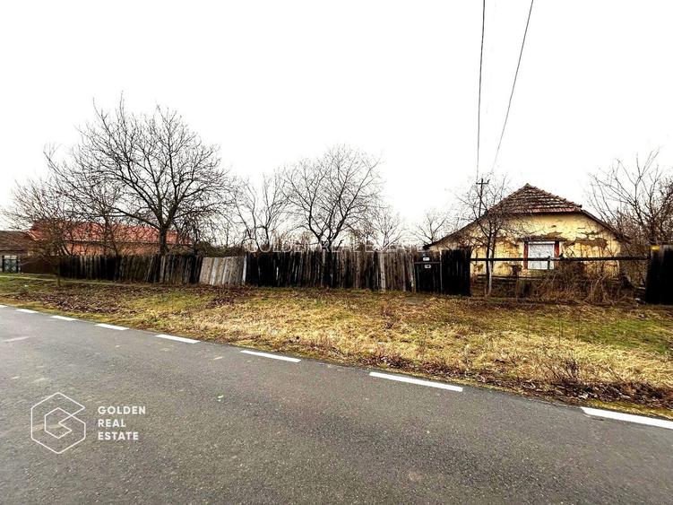 Teren intravilan, pretabil pentru constructie, 2880 mp, comuna Siria - 2