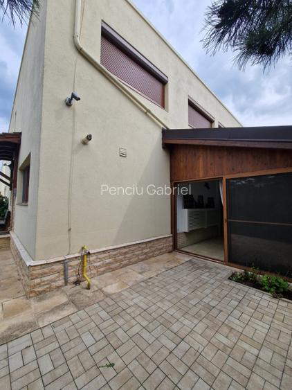 Vanzare casa  1 Decembrie , cartier Green City  - 4