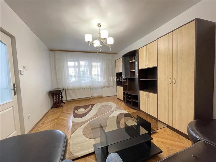 Apartament cu 2 camere decomandat si balcon in Vasile Aaron - 7