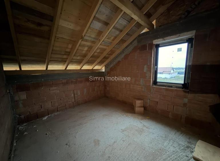 Casa P+M la rosu, Santandrei cu teren de 500 mp - 10