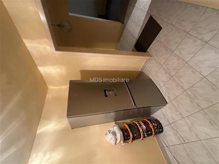 Decomandat la etajul 1 aproape de Iulius Mall - 10