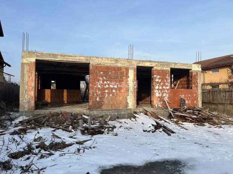 Casa in constructie / 1.328 mp teren / AC valabila / Otopeni 9 Mai - 5