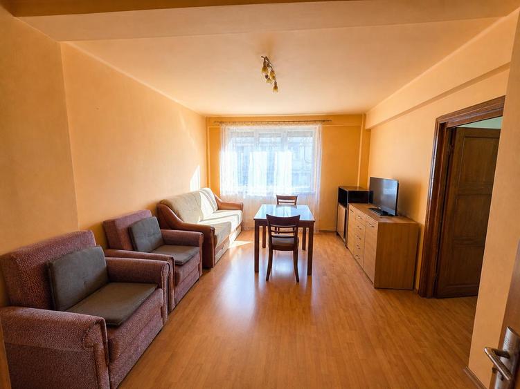 De vânzare apartament cu 2 camere, pe strada Horea - 2