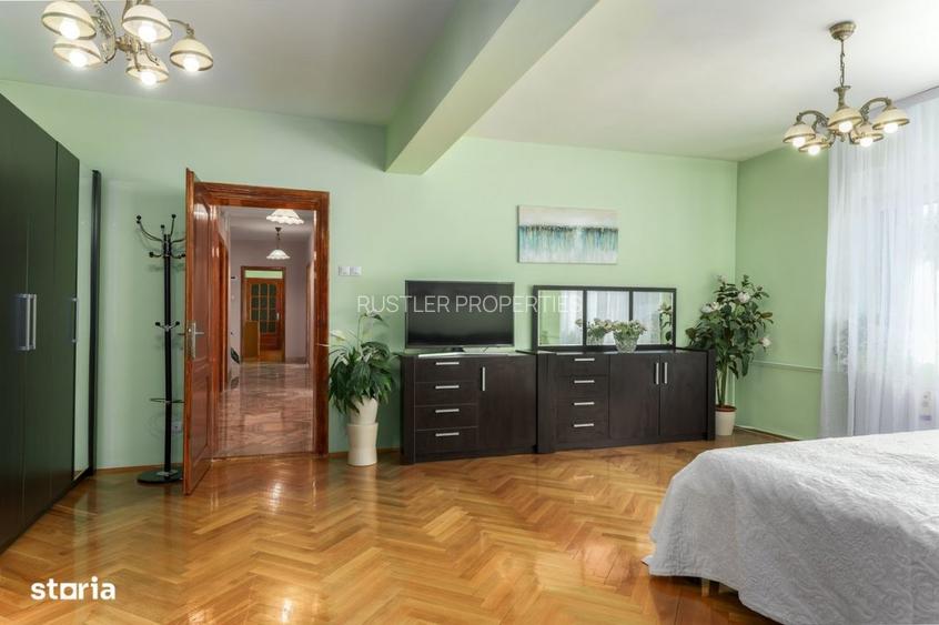 Vila eleganta langa Parcul Circului, 9 camere si 300 mp curte  - 12